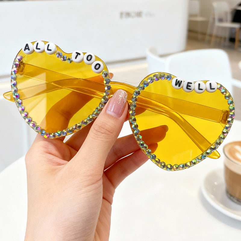 Herzförmige, mit Strass veredelte Sonnenbrille Brehn 1787141205