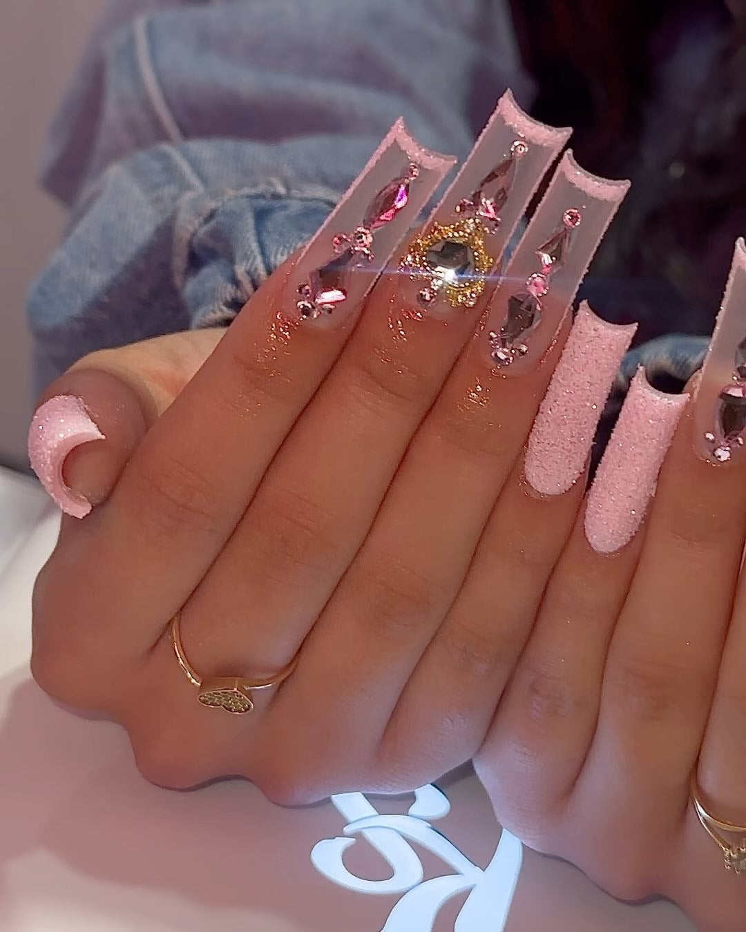 Aufwändige dekorative Acryl-Nagelverzierungen Brehn