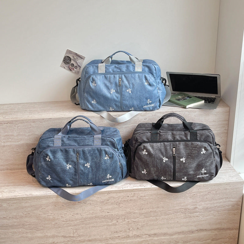 Damen geräumige Sport- und Reisetasche mit eleganten Details Brehn