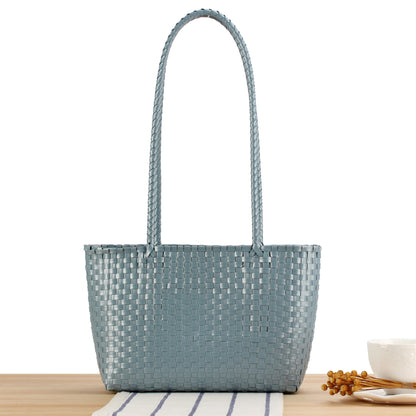Handtasche mit Geflochtenem Design und Langen Trageriemen Brehn