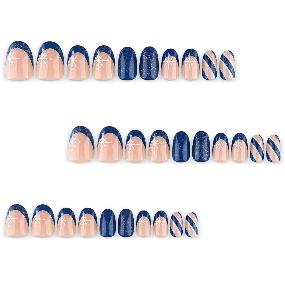 Kunstnägel mit Glitzerndem Blau und Floralem Design Brehn