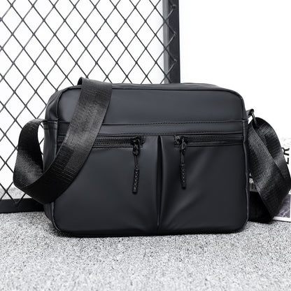 Schlanke Utility Crossbody Bag mit doppeltem Reißverschluss Brehn