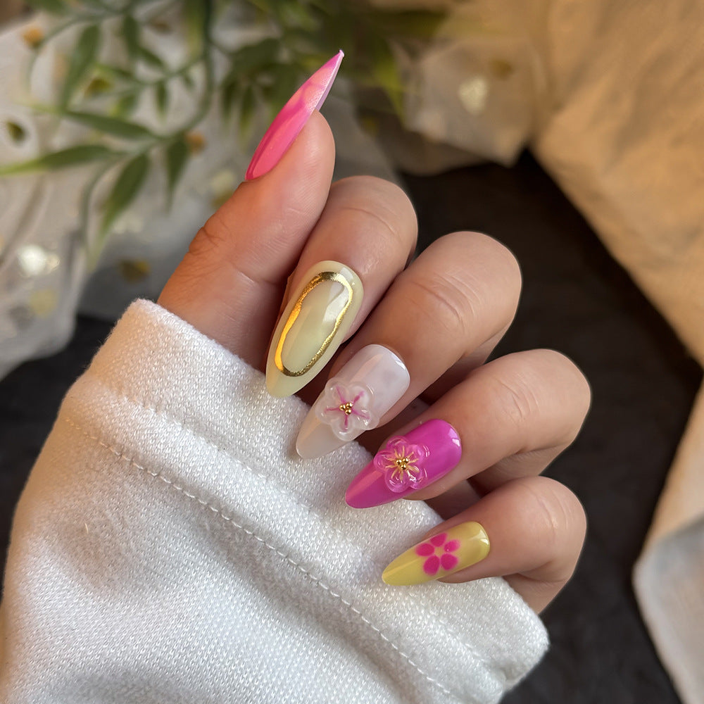 Künstlerisches Press-On-Nagelset mit Blumendesign Brehn