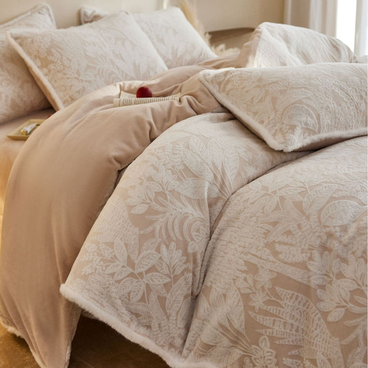 Plüsch-Jacquard-Blumen Bettwäsche Set mit Sherpa-Futter
