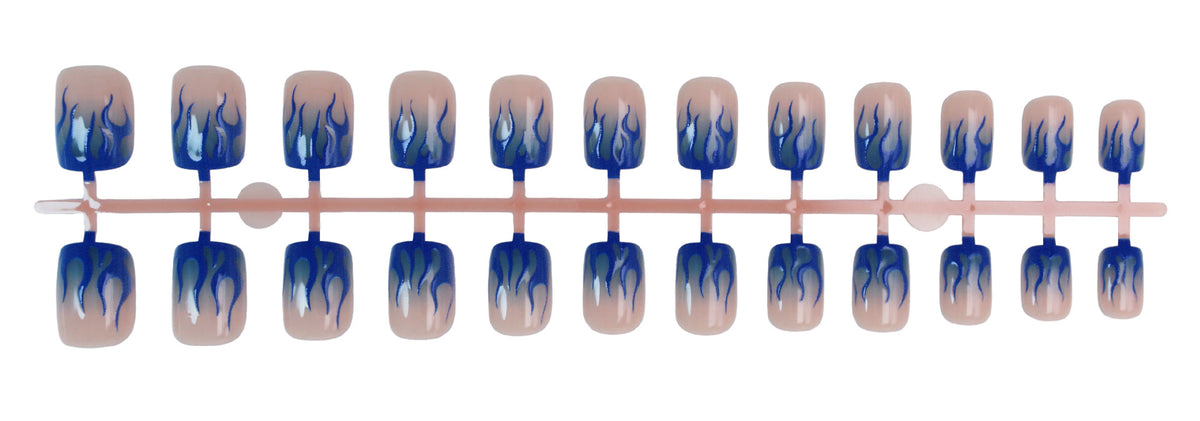 Kunstnagelset mit kreativen Flammen-Designs Brehn