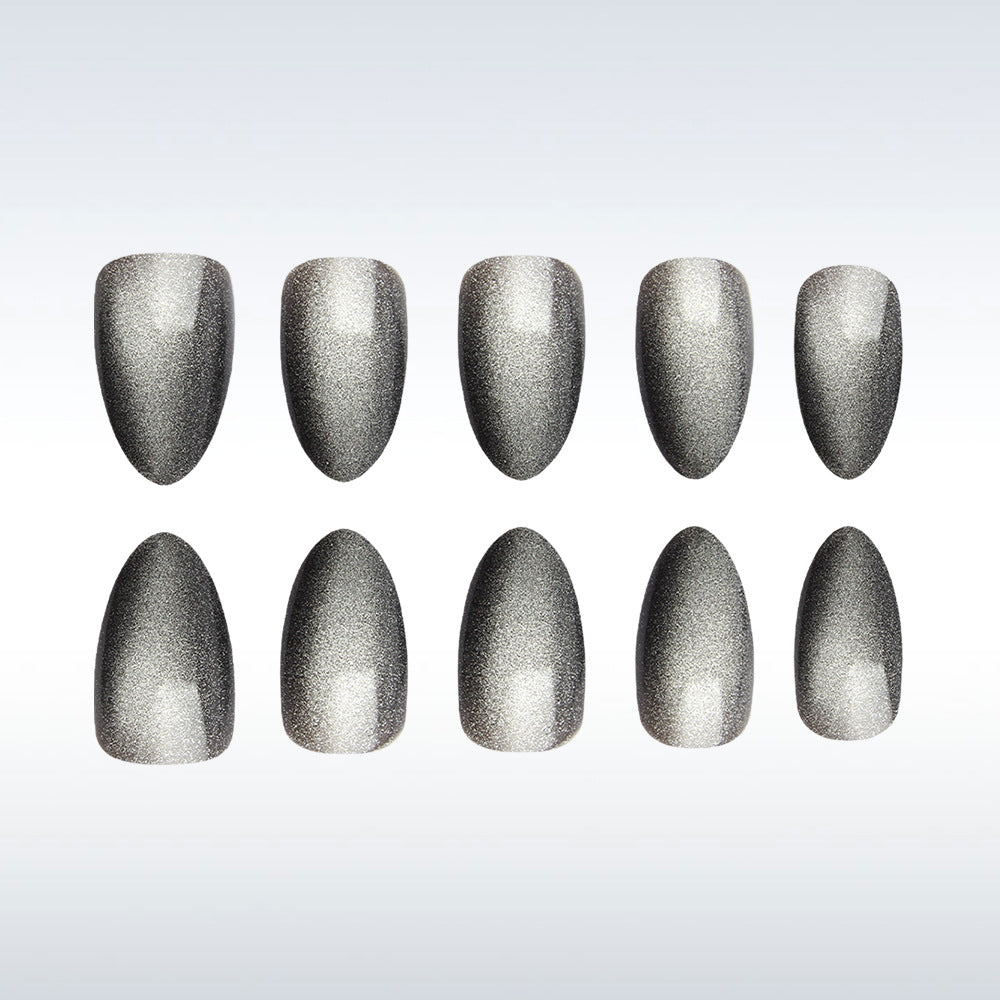 Glänzende Metallic Press-On-Nägel Brehn