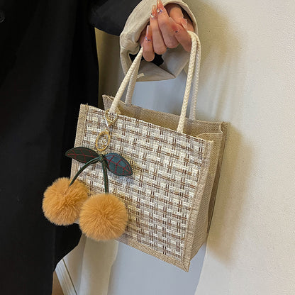 Bohemian Tasche mit dekorativen Pom Poms