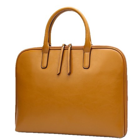 Elegante Handtasche mit Modischem Schal Brehn