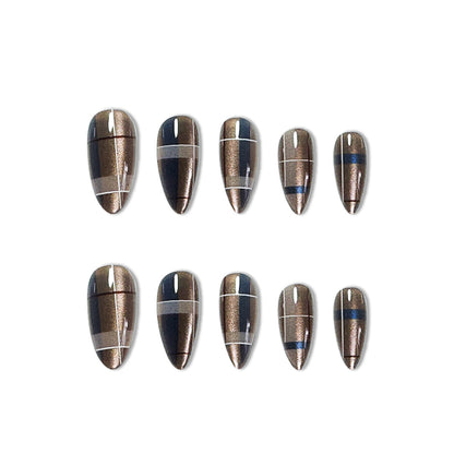 Stylische geometrische Nagelkunstverlängerungen Brehn