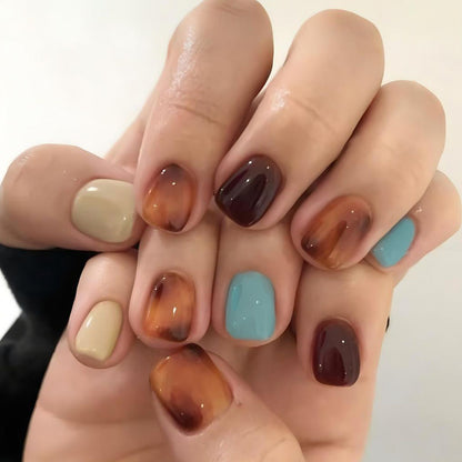 Künstliche Fingernägel mit elegantem Ombre-Effekt Brehn
