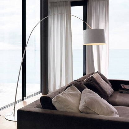 Moderne Kurvenfußlampe