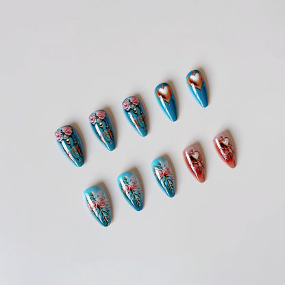 Kunstnagelset mit traumhaften 3D-Rosen- und Herzverzierungen Brehn