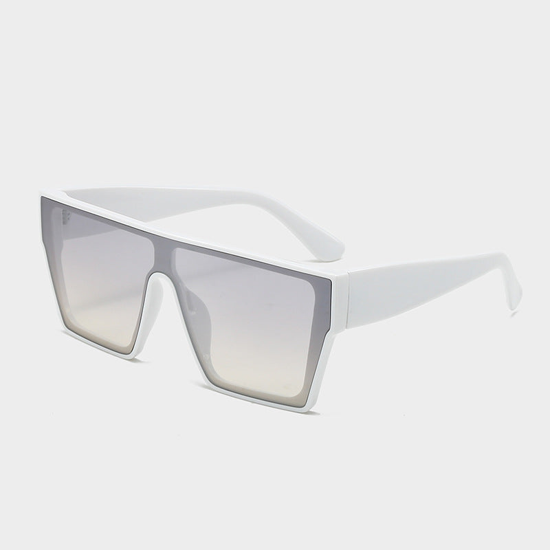 Damen modische Sonnenbrille mit angularen Gläsern Brehn