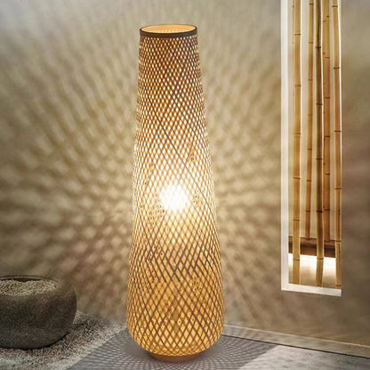 Künstlerische Rattan-Stehlampe