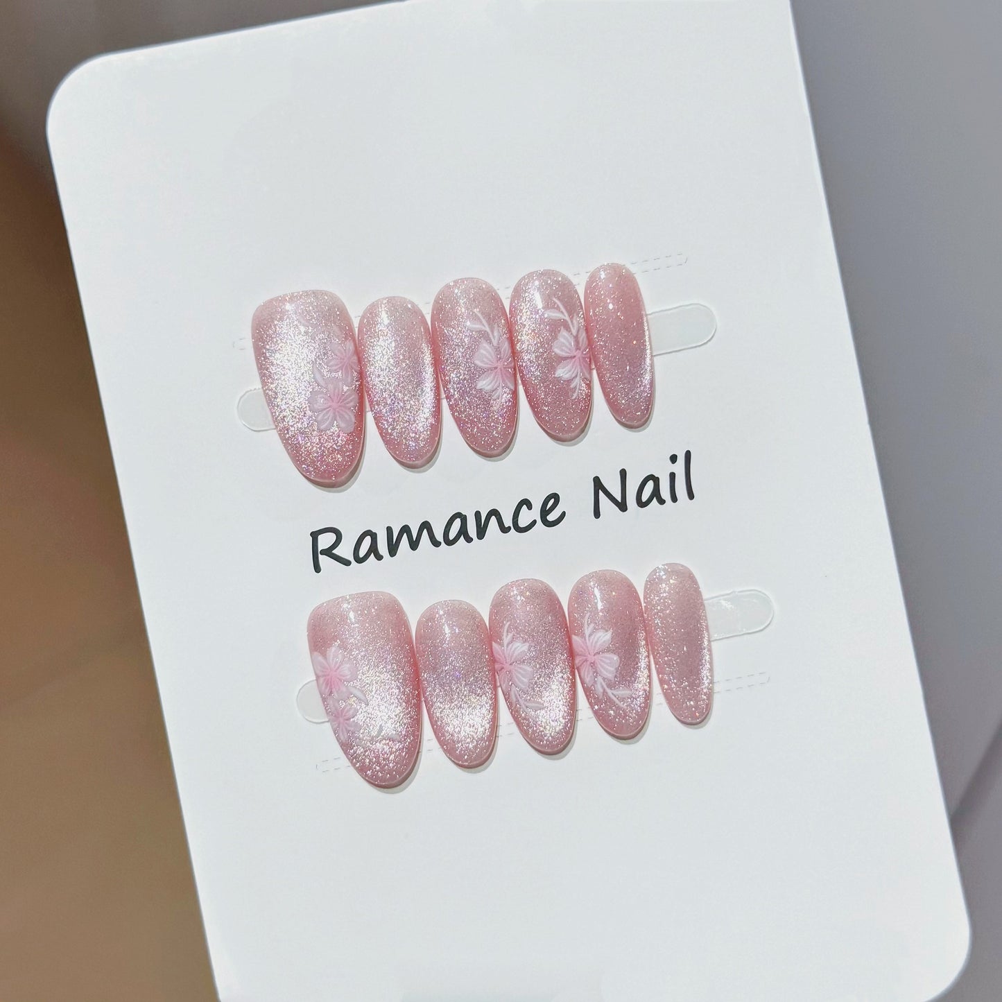 Floral Design Press-On Nail Set Brehn