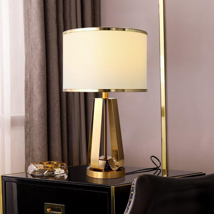Elegante Messing Tischlampe