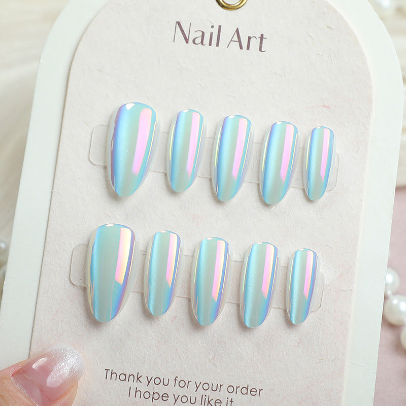 Elegantes Press-On-Nagelkunstset mit irisierendem Finish Brehn