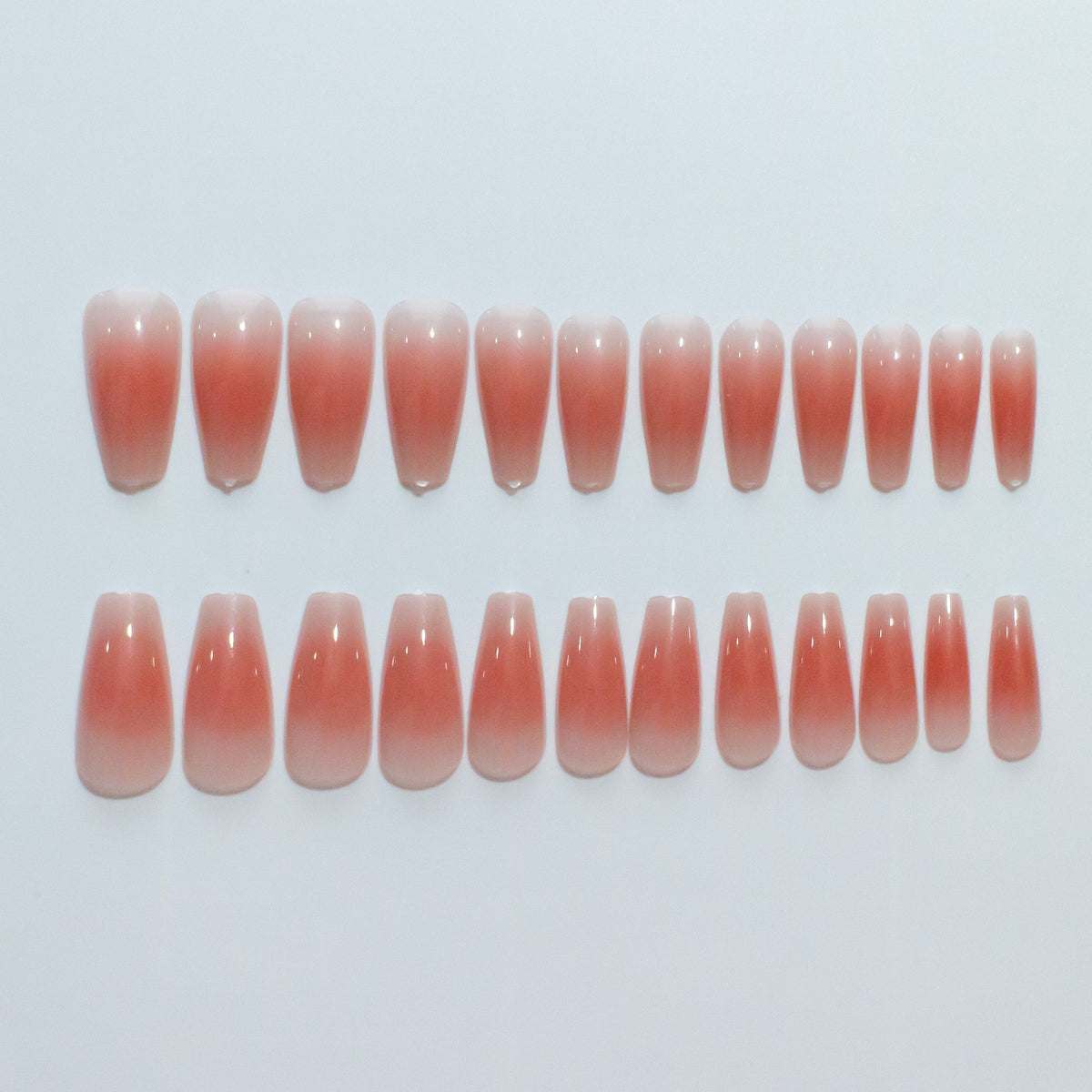 Elegante Ombre Acryl-Nagelverlängerungen