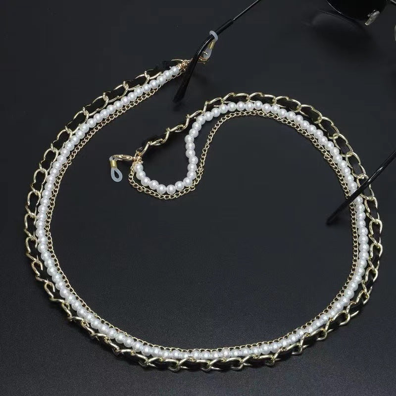 Dekorativer Brillenband mit Perlen Brehn