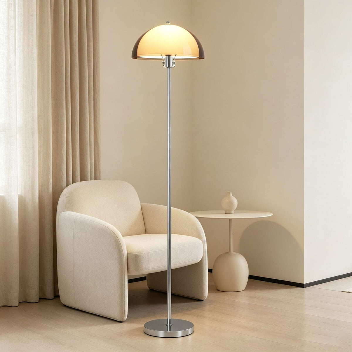 Stilvolle moderne Stehlampe