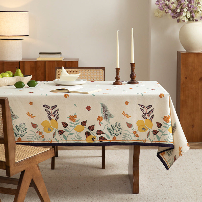 Tischdecke aus Baumwollmischung mit floraler Bordüren‑Illustration und verstärktem Saum Brehn