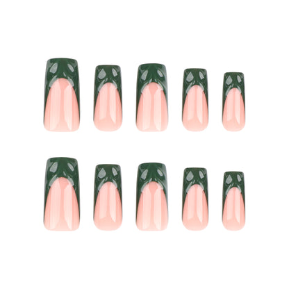 Kunstvolle Nagelverlängerungen mit botanischem Design Brehn