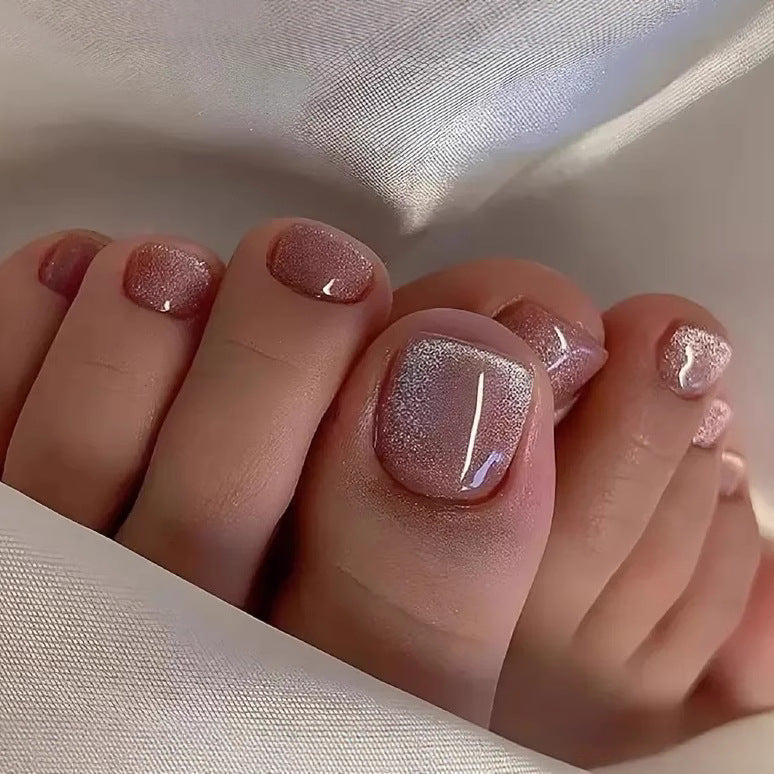 Glitzernde Pediküre-Nagelverbesserungen Brehn