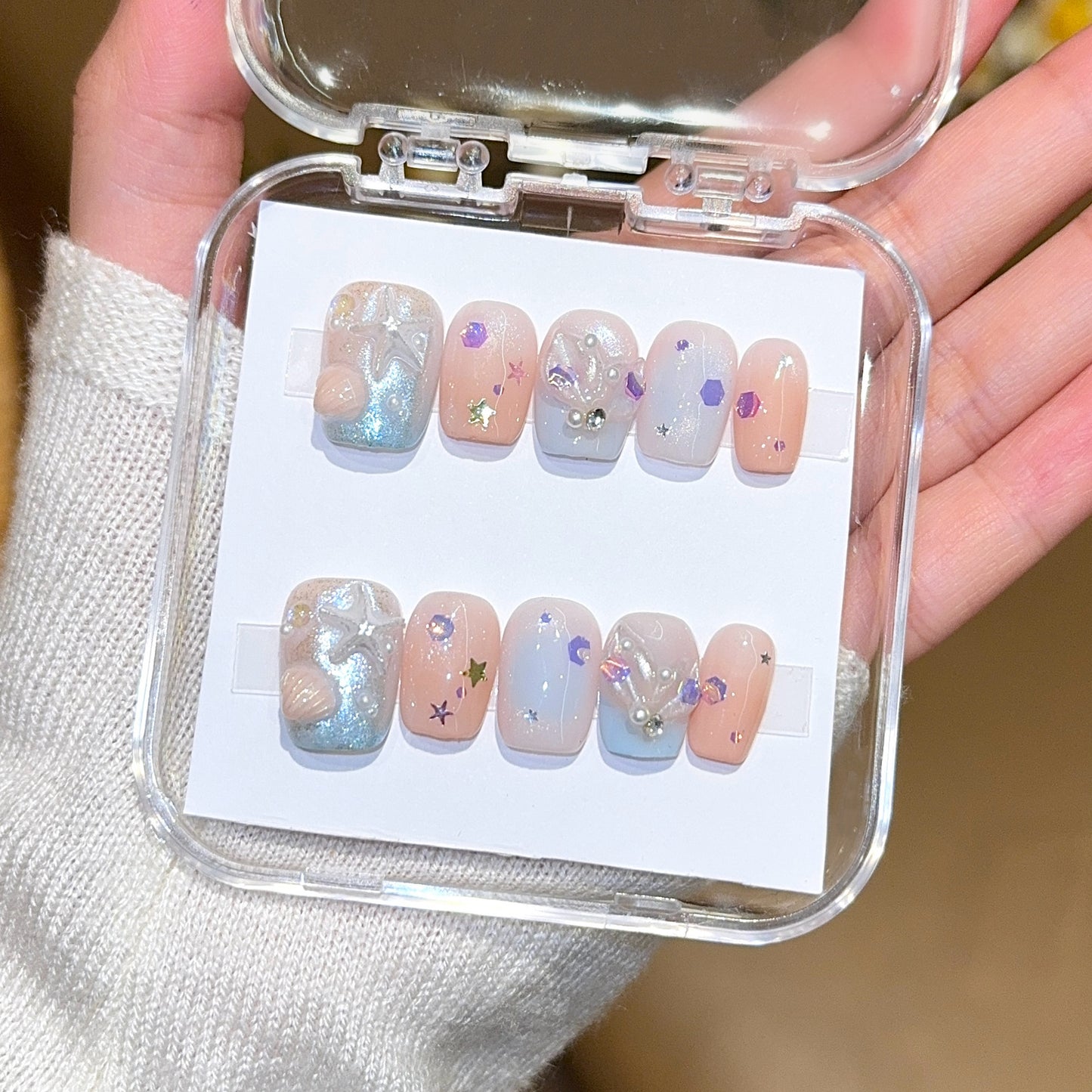 Kunstnägel mit Funkelndem Galaxy-Design Brehn
