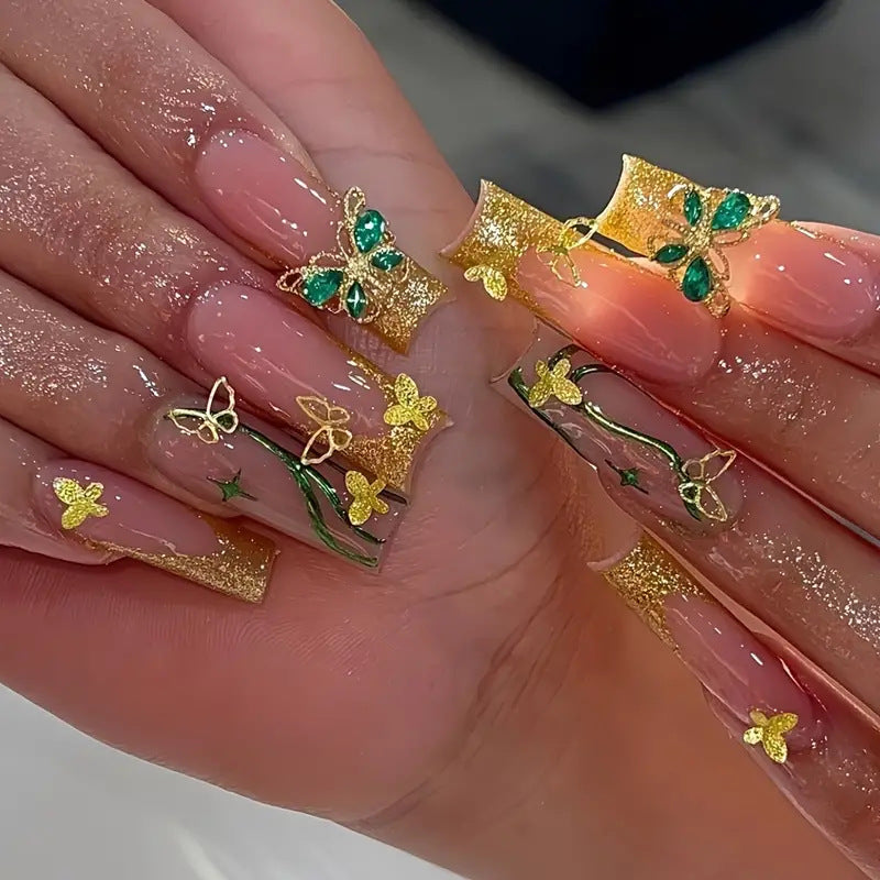 Dekorative Schmetterlings-Press-On-Nagelkunst Brehn