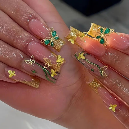 Dekorative Schmetterlings-Press-On-Nagelkunst Brehn