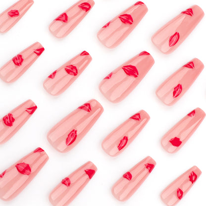 Kunstvolle Nagelverlängerungen mit Lippen-Design Brehn