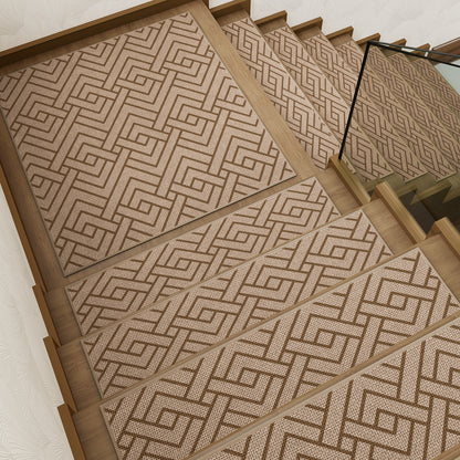 Geometrisch gemusterte Treppenstufen