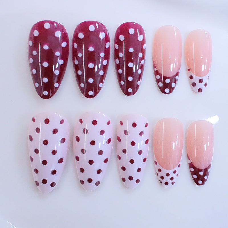 Trendiges Polka Dot Nagelkunstset Brehn