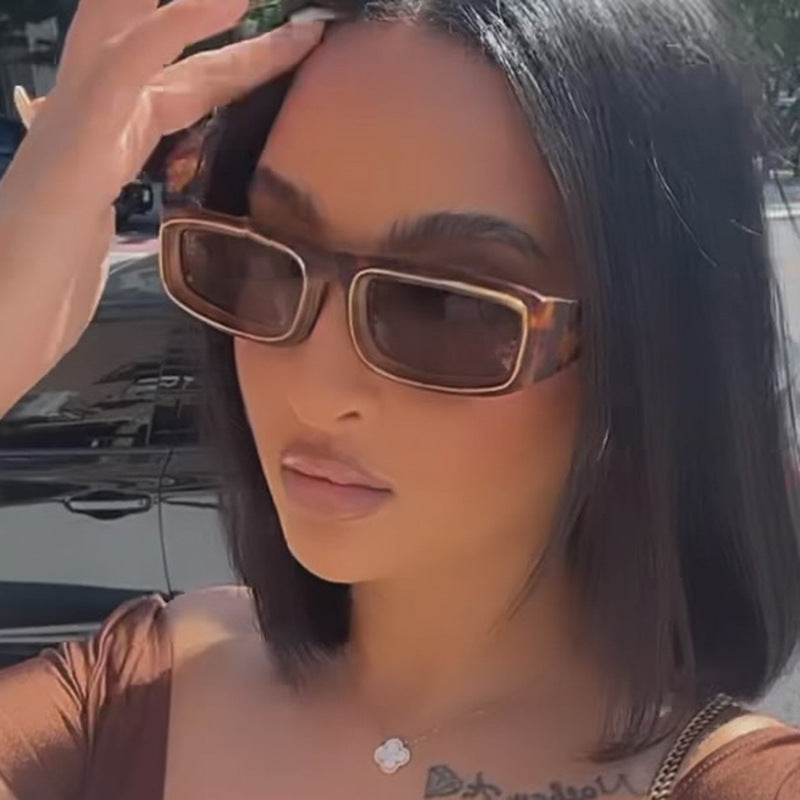 Damen trendige rechteckige Sonnenbrille mit elegantem Farbenspiel Brehn