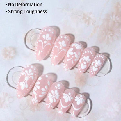 Kunstnagelset mit filigranen Blüten und eleganten Konturen Brehn