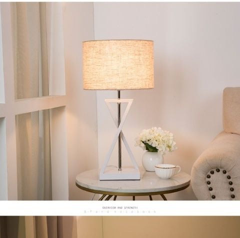 Moderne Industrielle Tischlampe