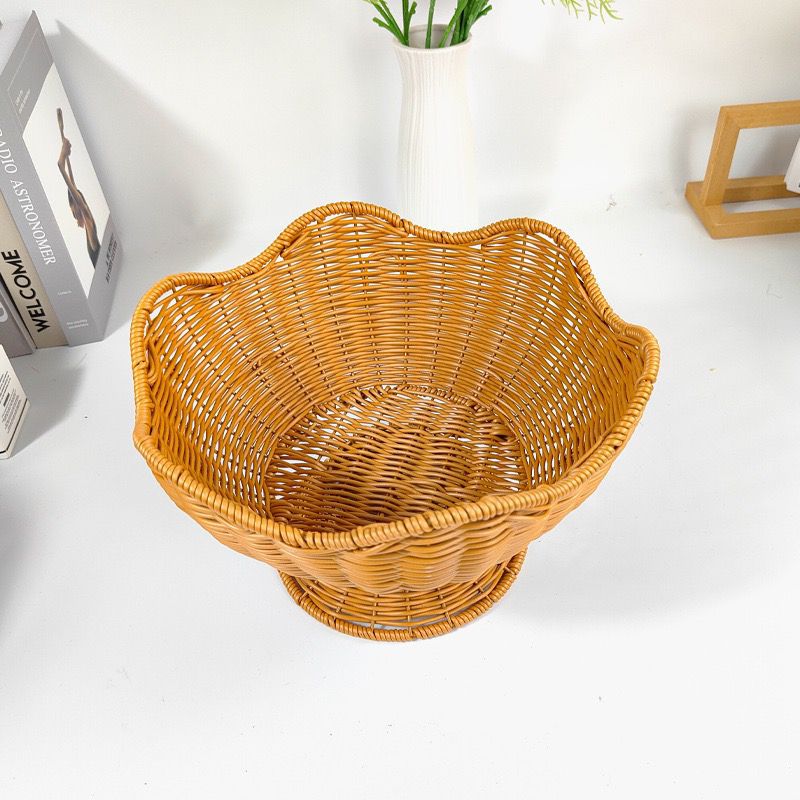 Unisex Rattan Obstschale mit eleganten Wellenlinien Brehn