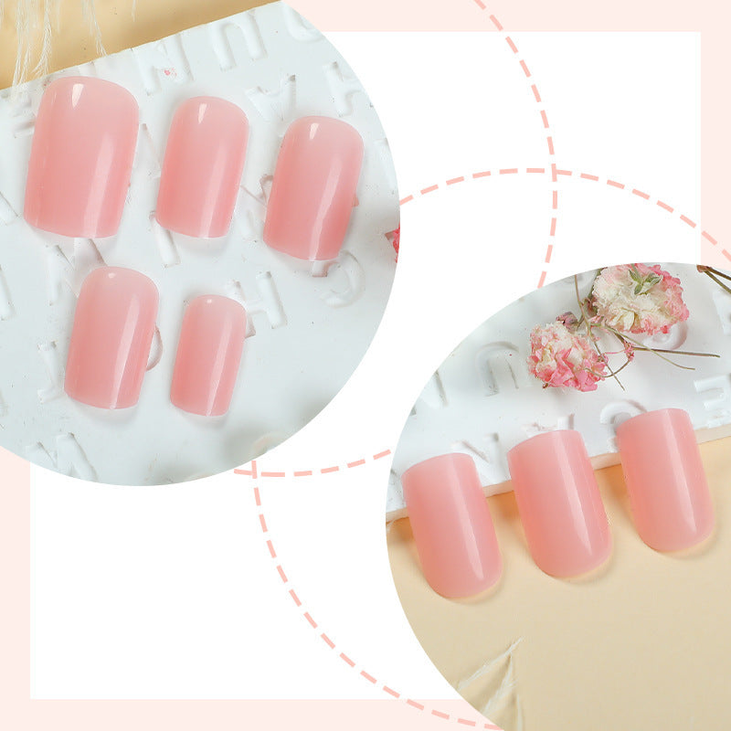 Kunstnägel Set mit elegantem und natürlichem Glanz Brehn