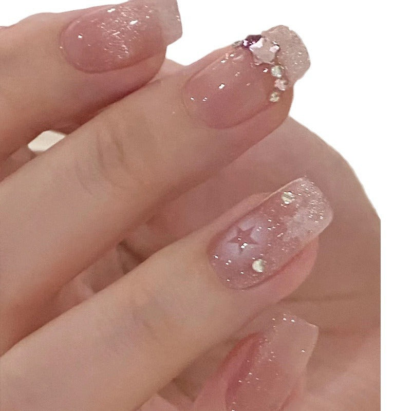 Glamouröse Design-Nägel Brehn