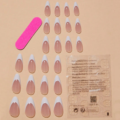 Kunstnagelset mit eleganten spitzen Formen Brehn