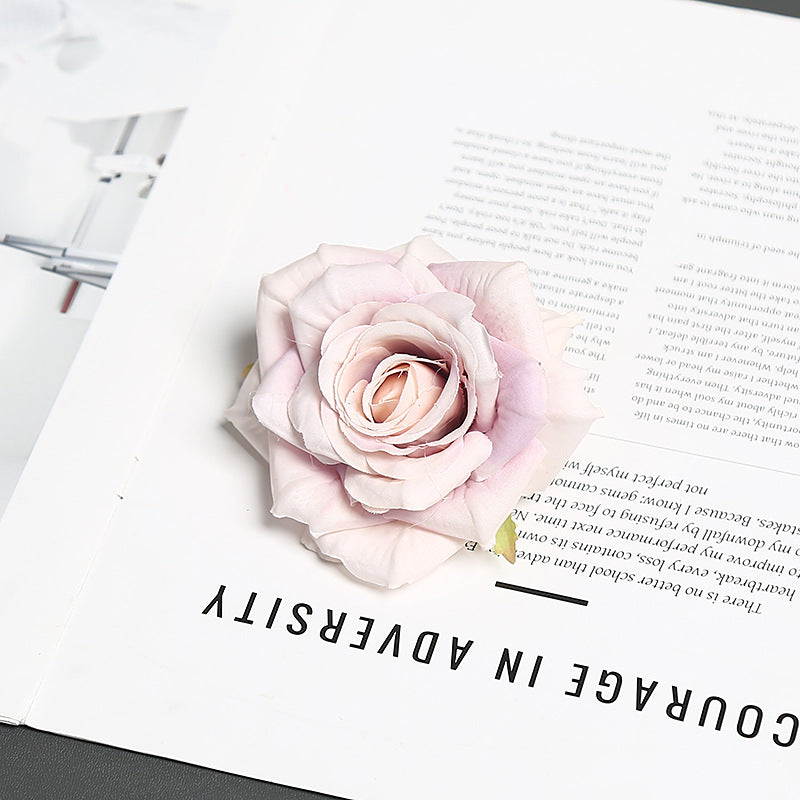 Florale Corsage für dekorative Trage- und Ausstellungszwecke