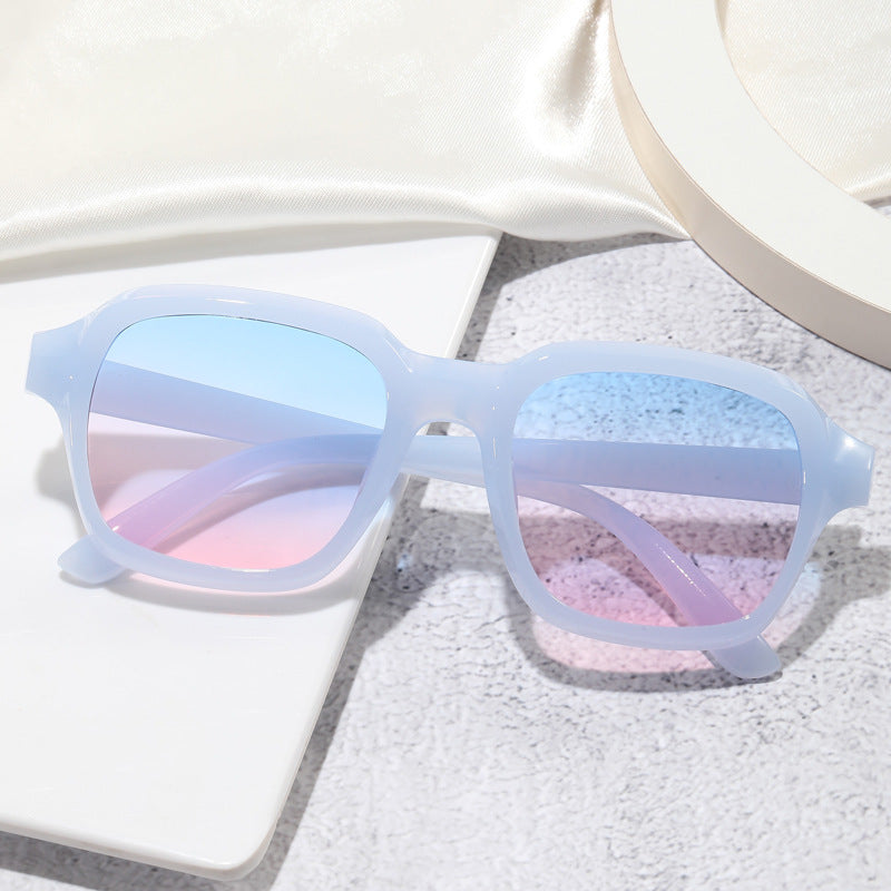 Damen quadratische Sonnenbrille mit stylischem Rahmen Brehn