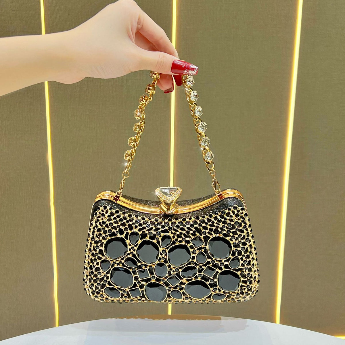 Opulente Bejeweled Abendtasche
