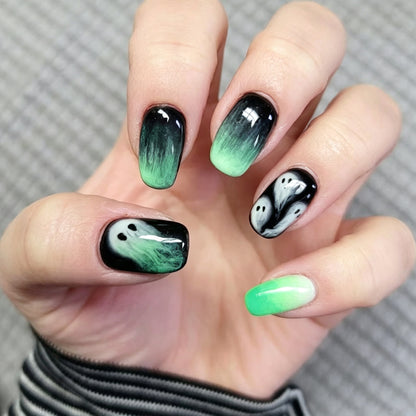 Ghostly Glow Press-On Nail Art Set Brehn