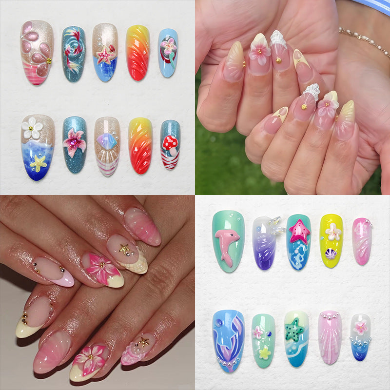 Kunstnagelset mit floralen und maritimen Akzenten Brehn