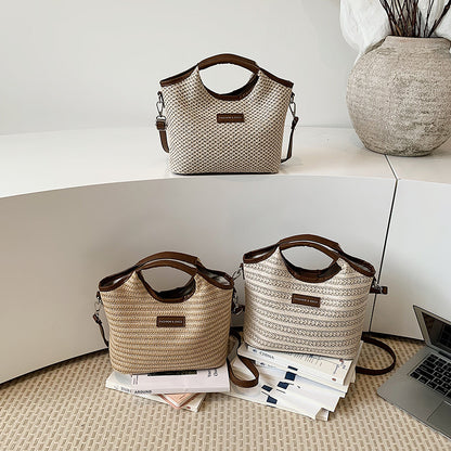 Stylishe gewebte Handtasche
