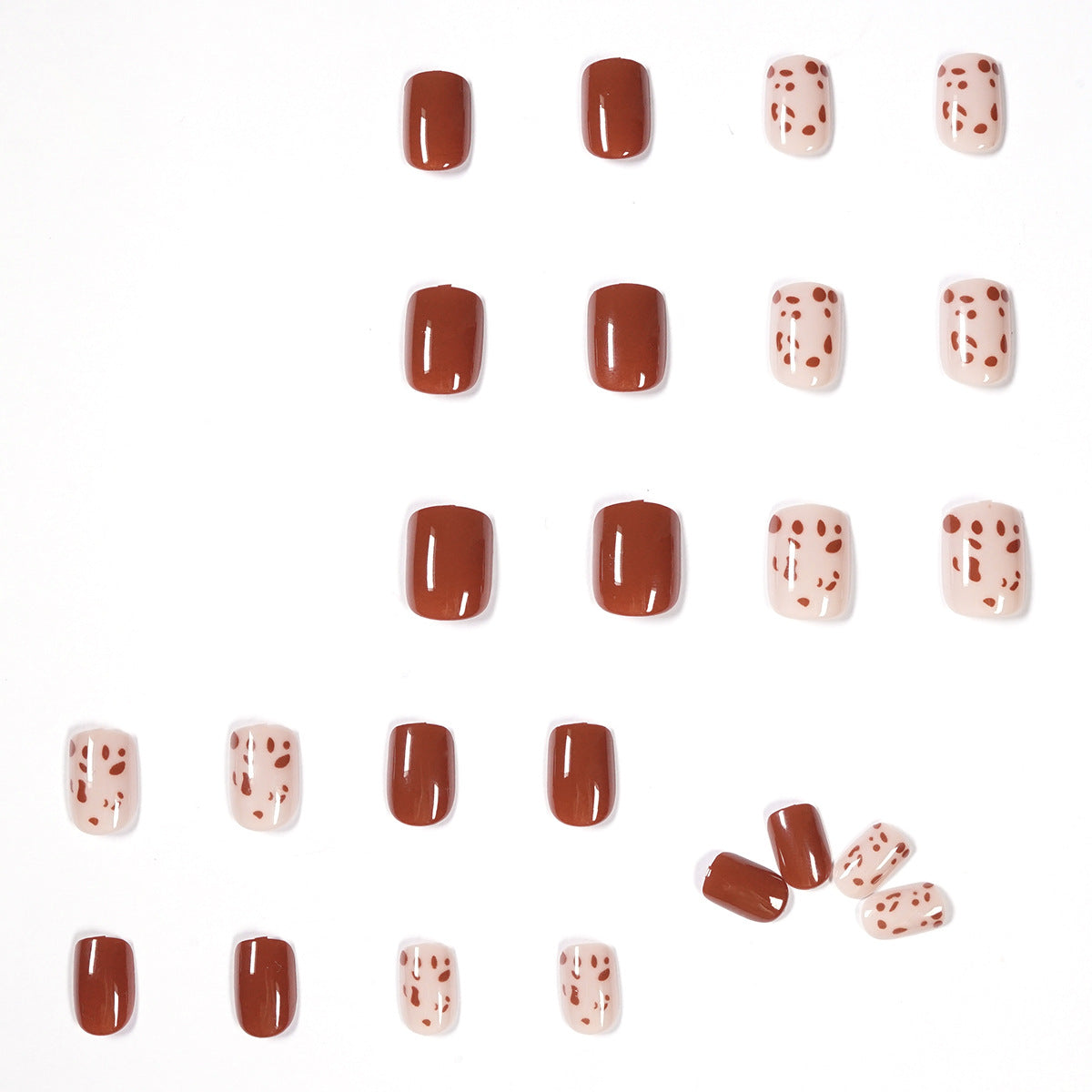 Kunstvolle Nagelkunst im eleganten Design Brehn