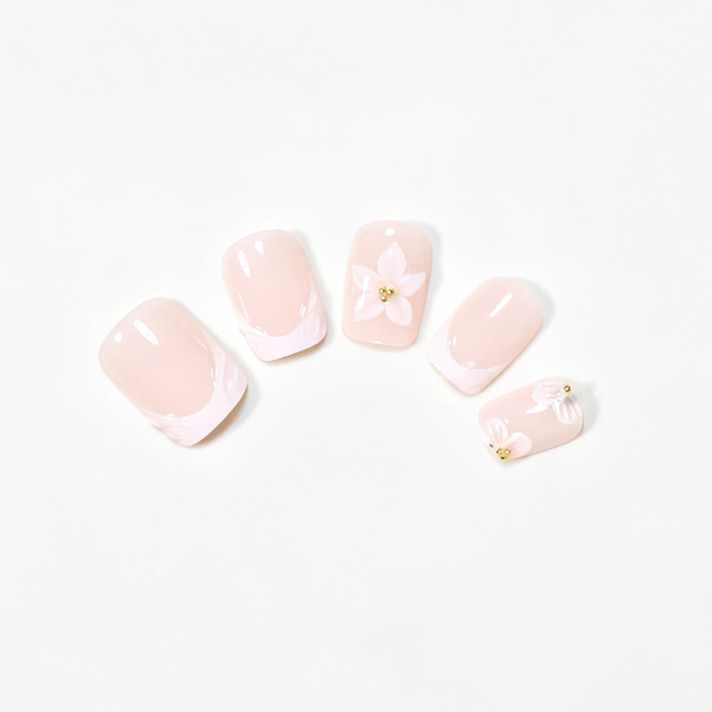 Elegante Blumennagelverlängerungen Brehn