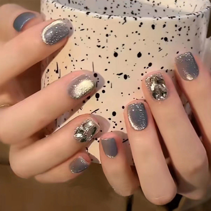 Dekoratives Press-On Nagelkunst-Set Brehn