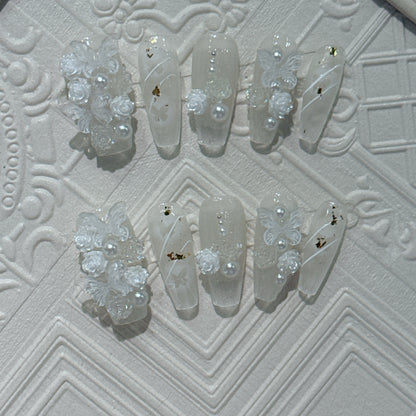 Elegante Blumen-Nagelkunst-Tipps